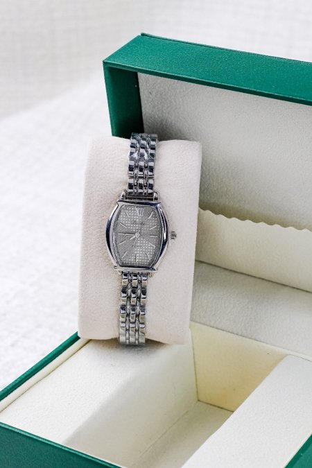 ساعات ناعمة ومميزة